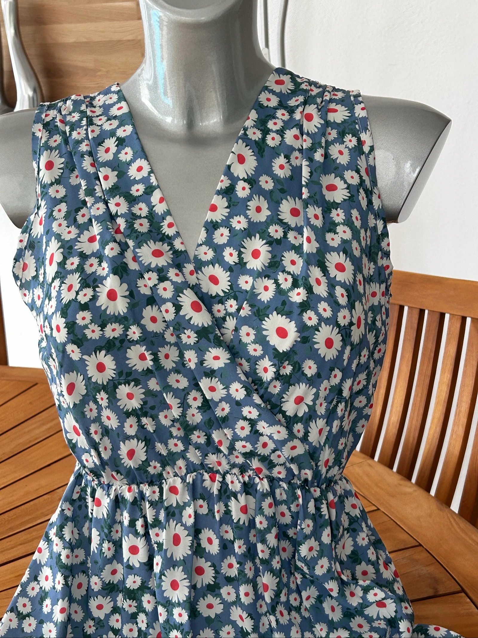 New daisy floral dress with tag – One size S/M – Wrap style – photo 5